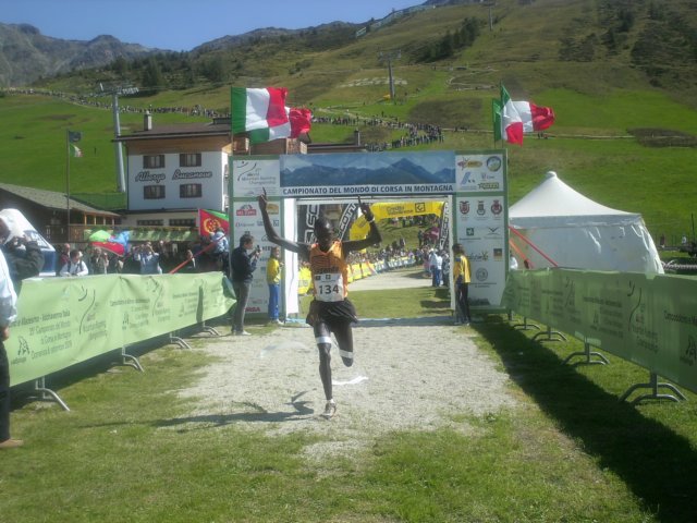 geoffreykusurocampionemondouomini.jpg